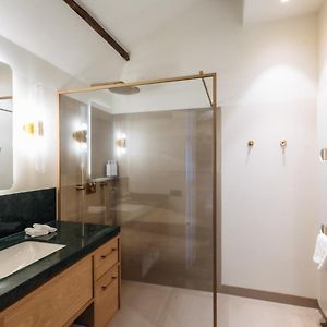 Suite "Tower" met een King Size Bed